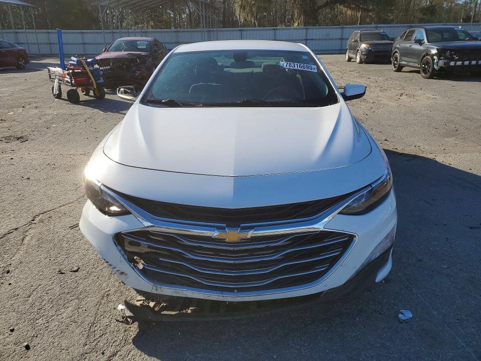 2020 Chev Malibu lt