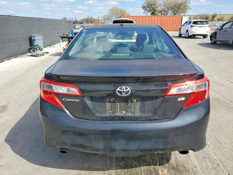 2012 Toyota Camry se V6