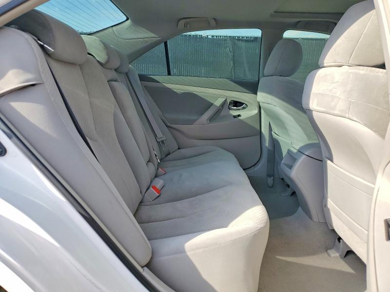 2008 Toyota Camry le