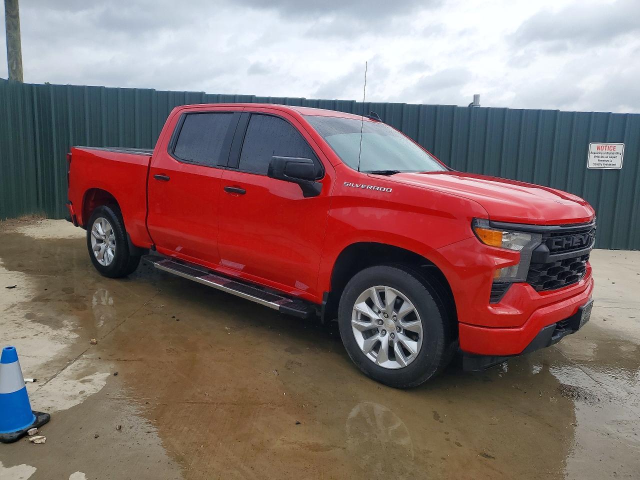2022 Chevrolet Silverado C1500 Custom