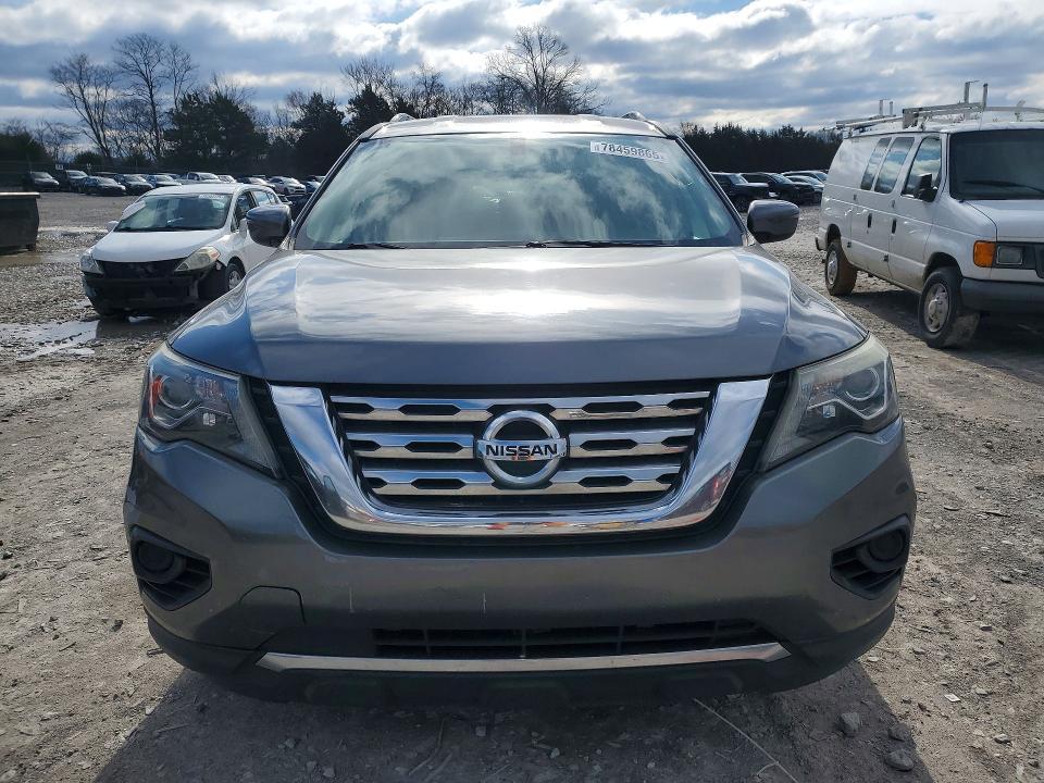 2018 Nissan Pathfinder s