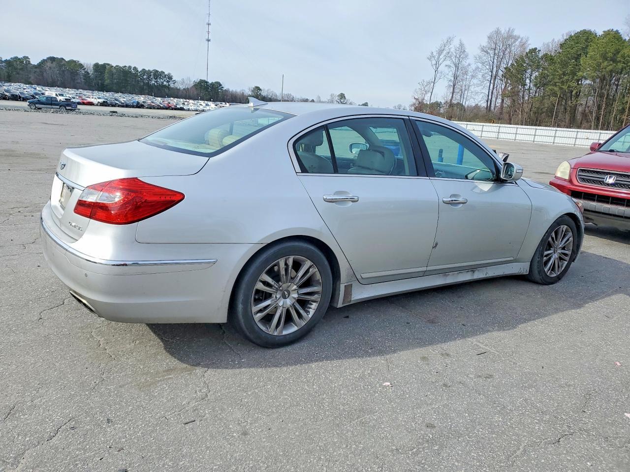 2013 Hyundai Genesis 3.8l