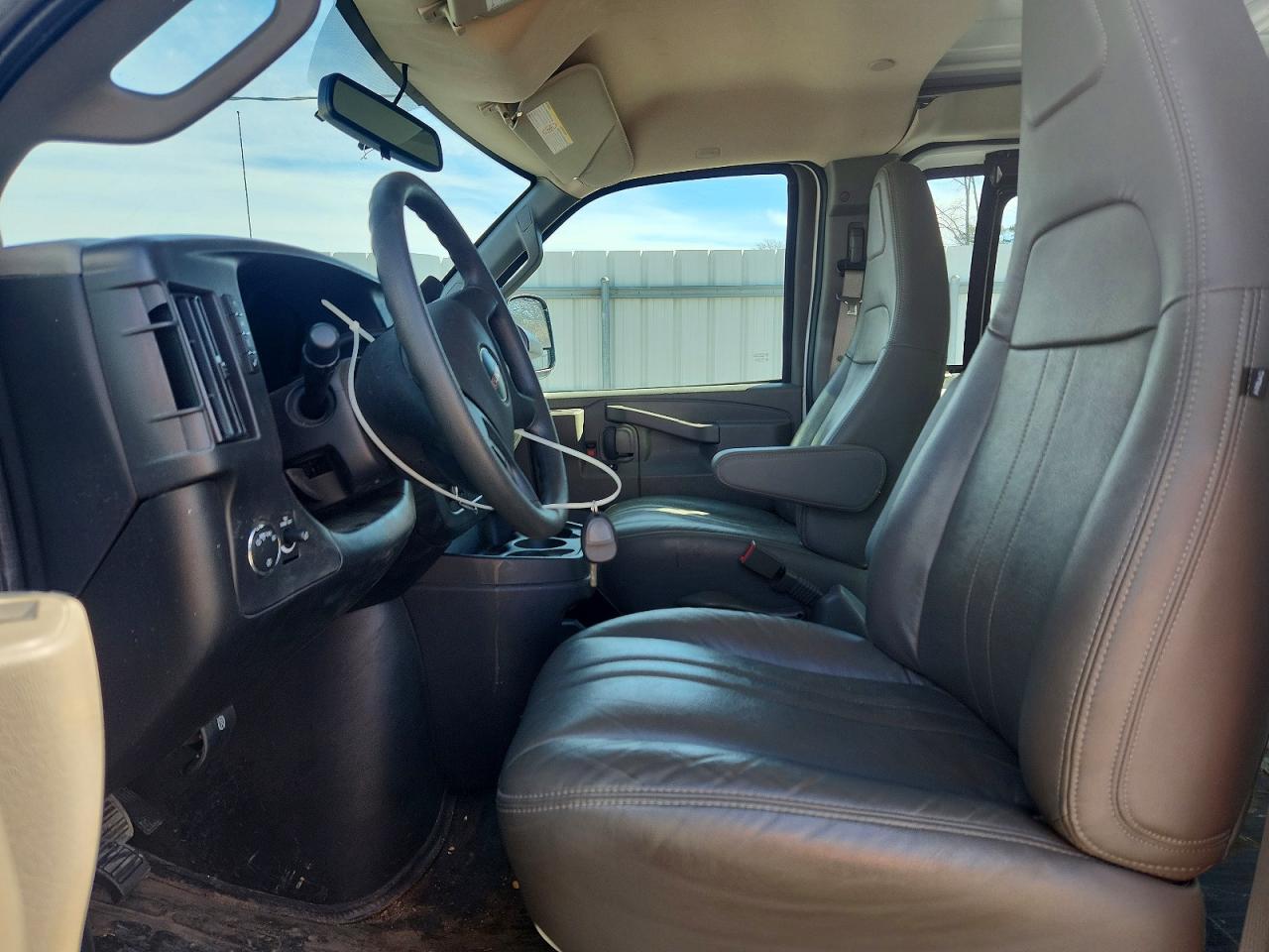 2025 GMC Savana 2500 Cargo Delivery Van