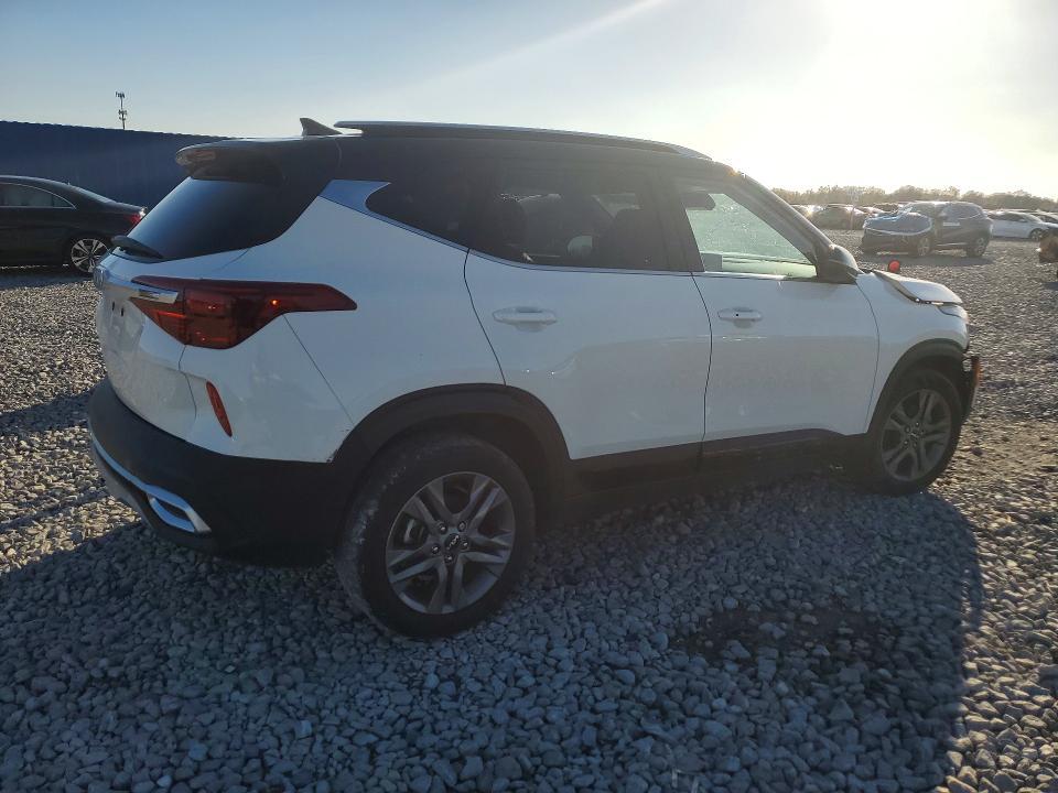 2023 KIA Seltos s