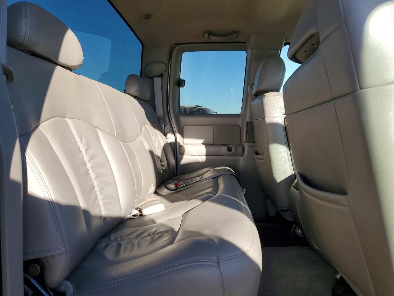 2002 GMC New Sierra C1500