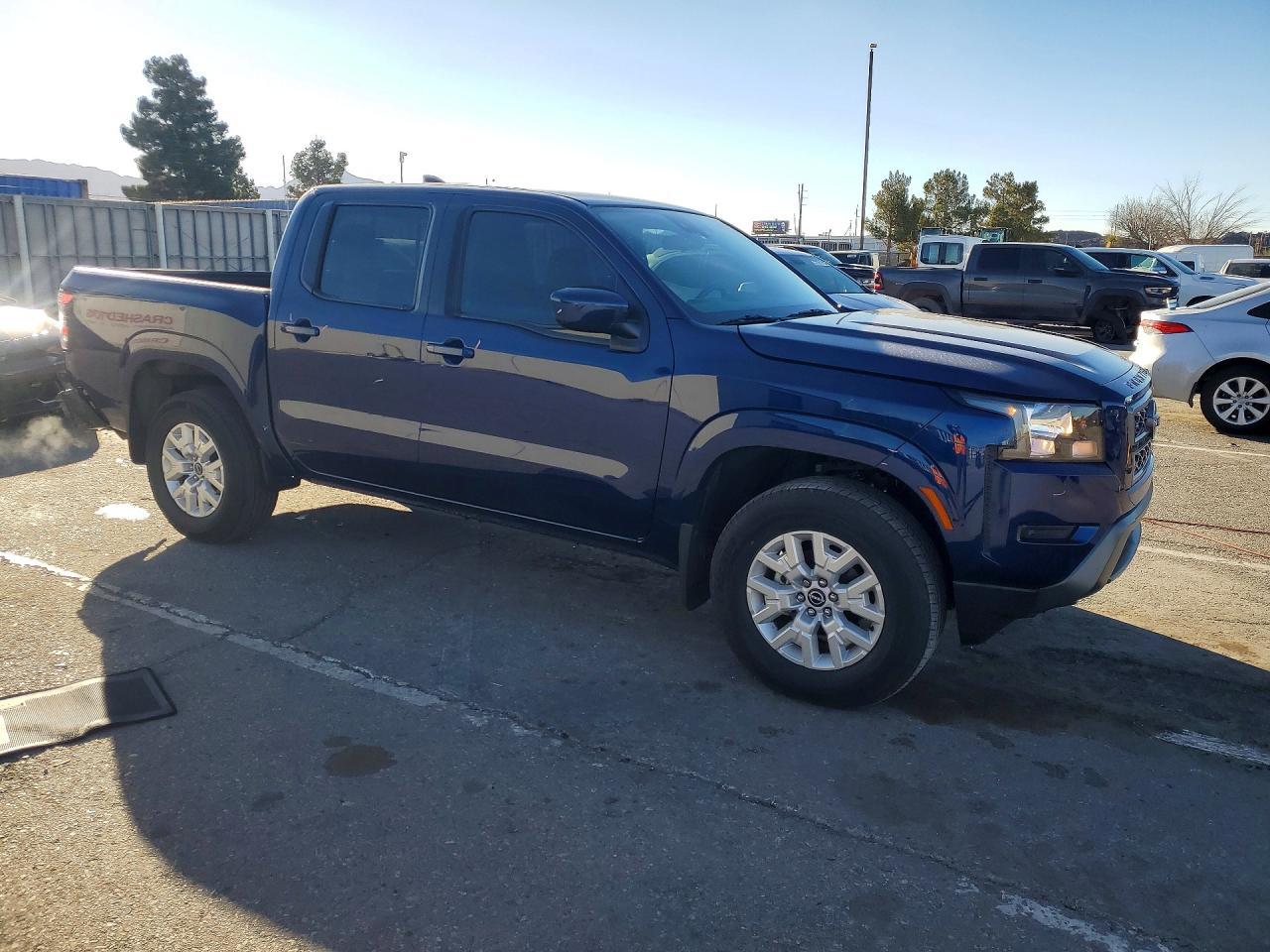 2022 Nissan Frontier SV