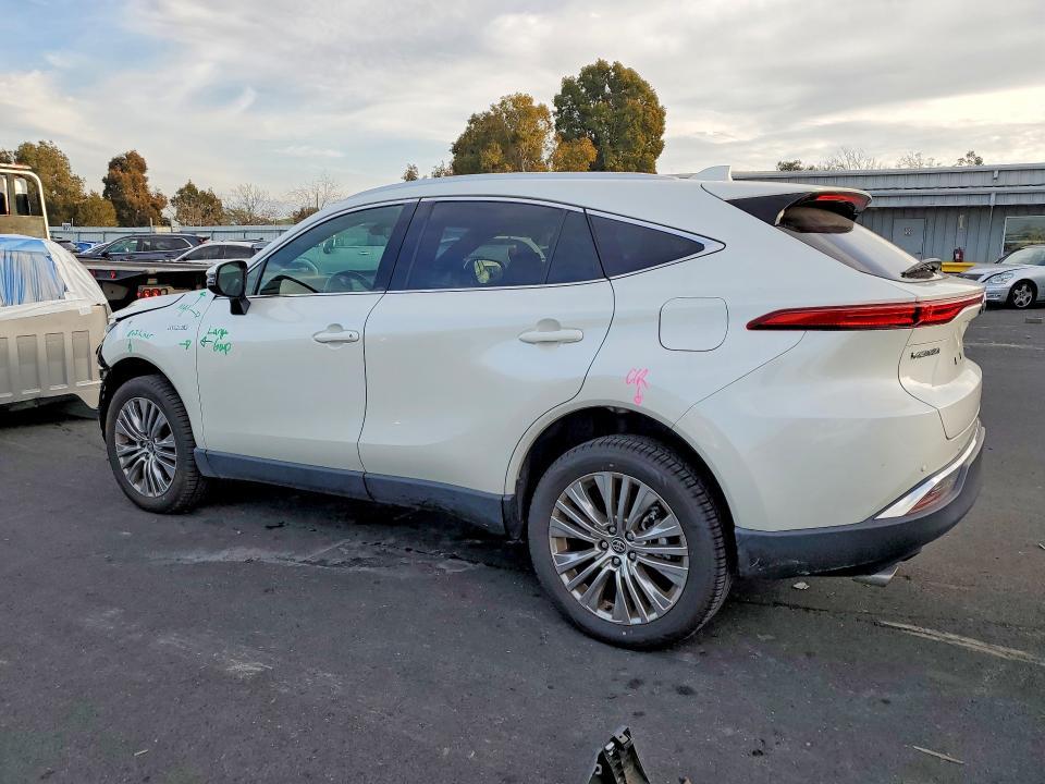 2021 Toyota Venza le