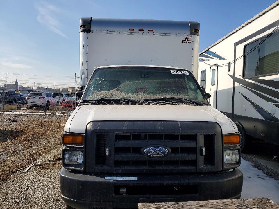 2013 Ford E350 BOX Truck