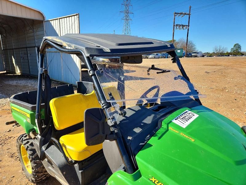 2020 John Deere XUV590M