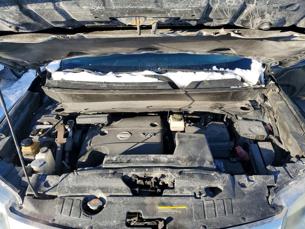 2016 Nissan Pathfinder s