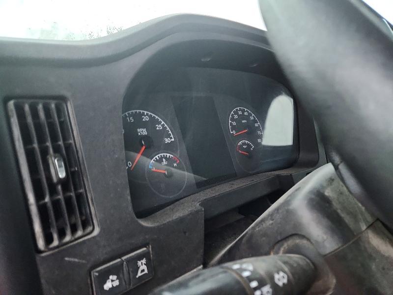 2023 Peterbilt 548 ROLL-OFF Container Truck