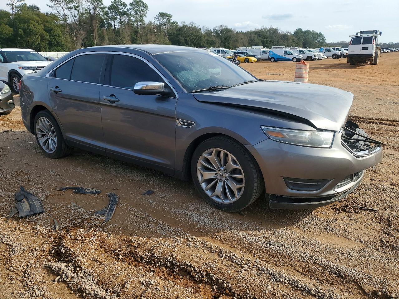2013 Ford Taurus Limited