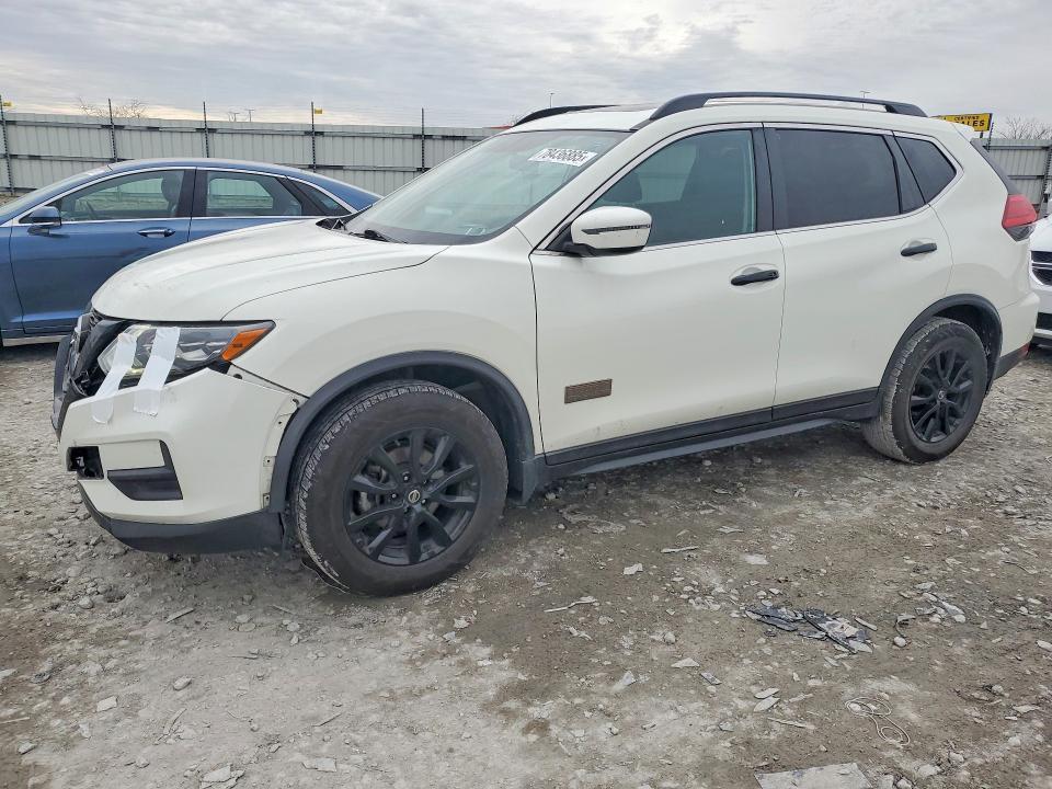 2017 Nissan Rogue sv
