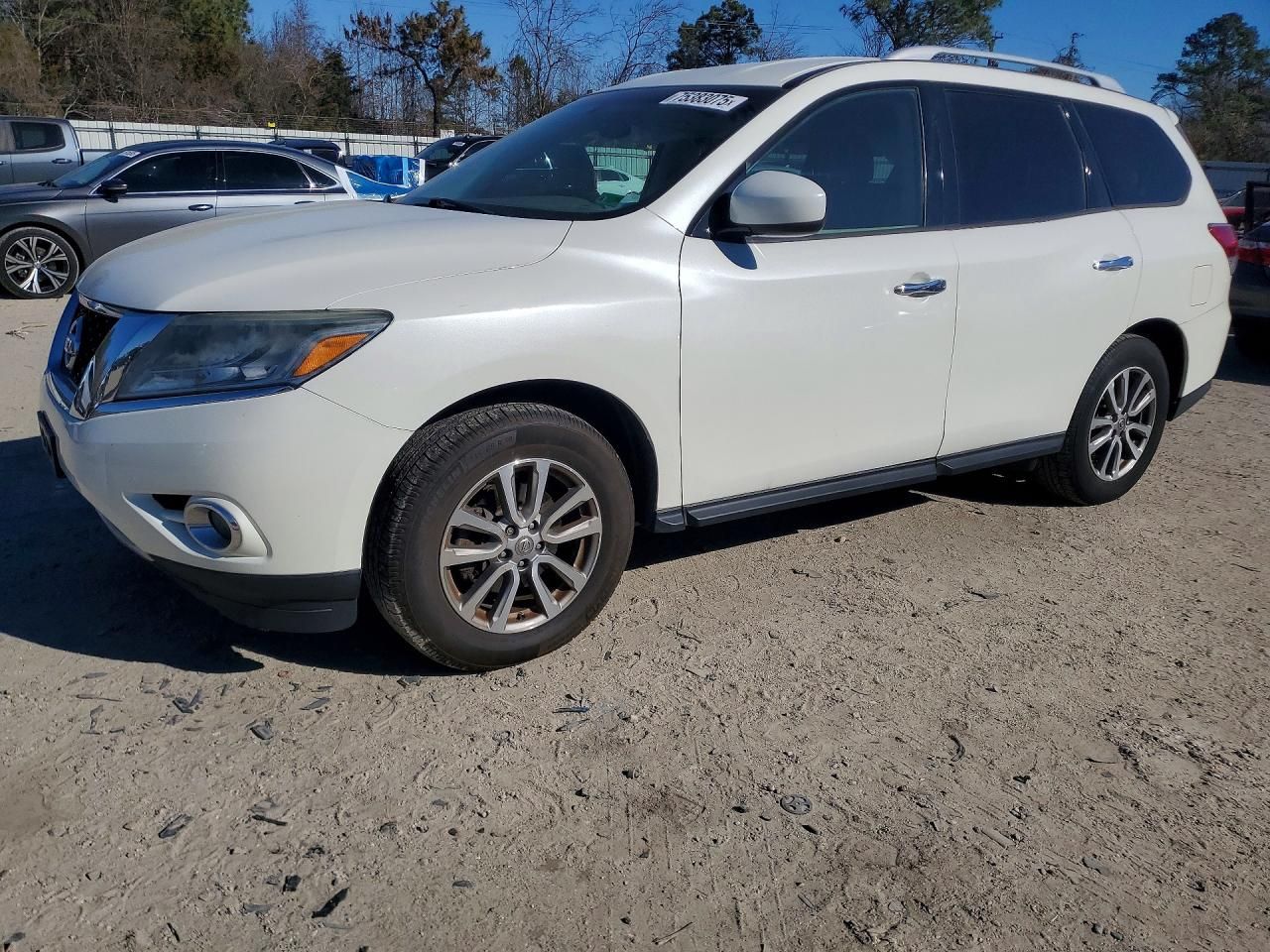 2015 Nissan Pathfinder s
