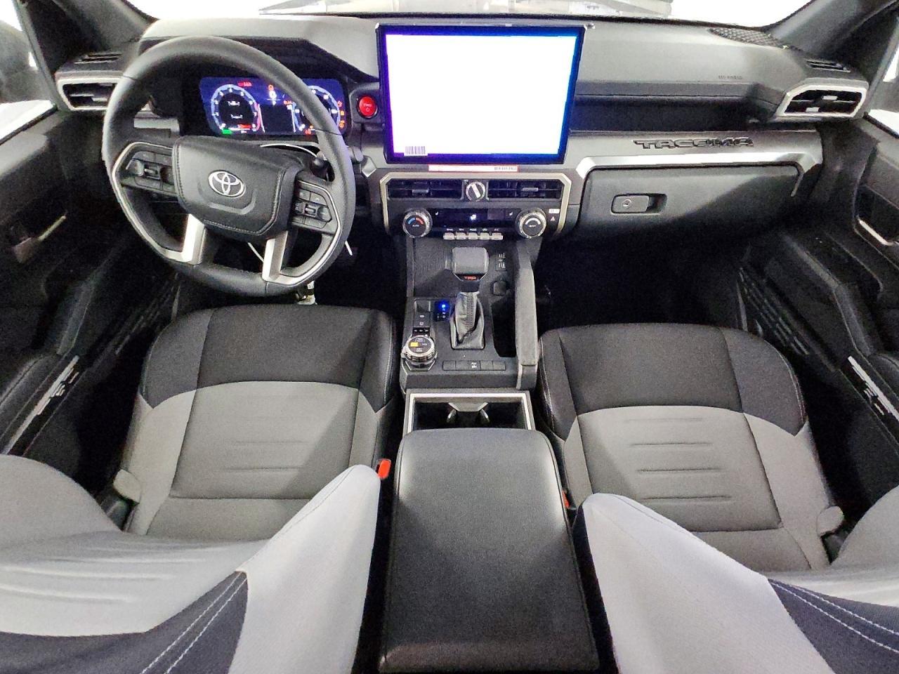 2025 Toyota Tacoma TRD OFF-ROAD HV