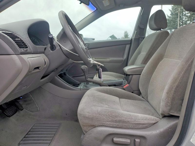2003 Toyota Camry le