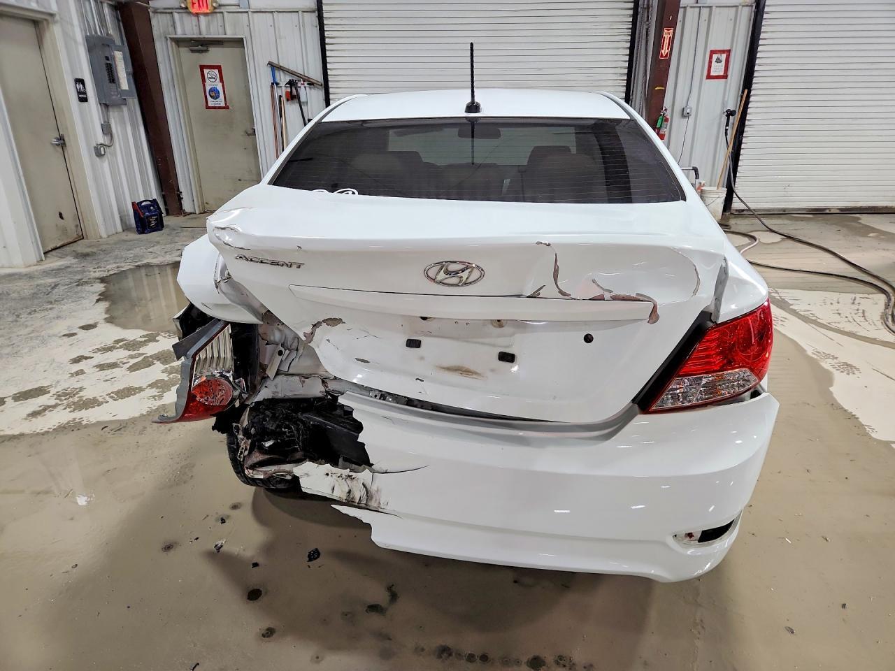 2013 Hyundai Accent gls
