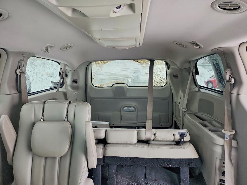 2013 Chrysler Town & Country Touring