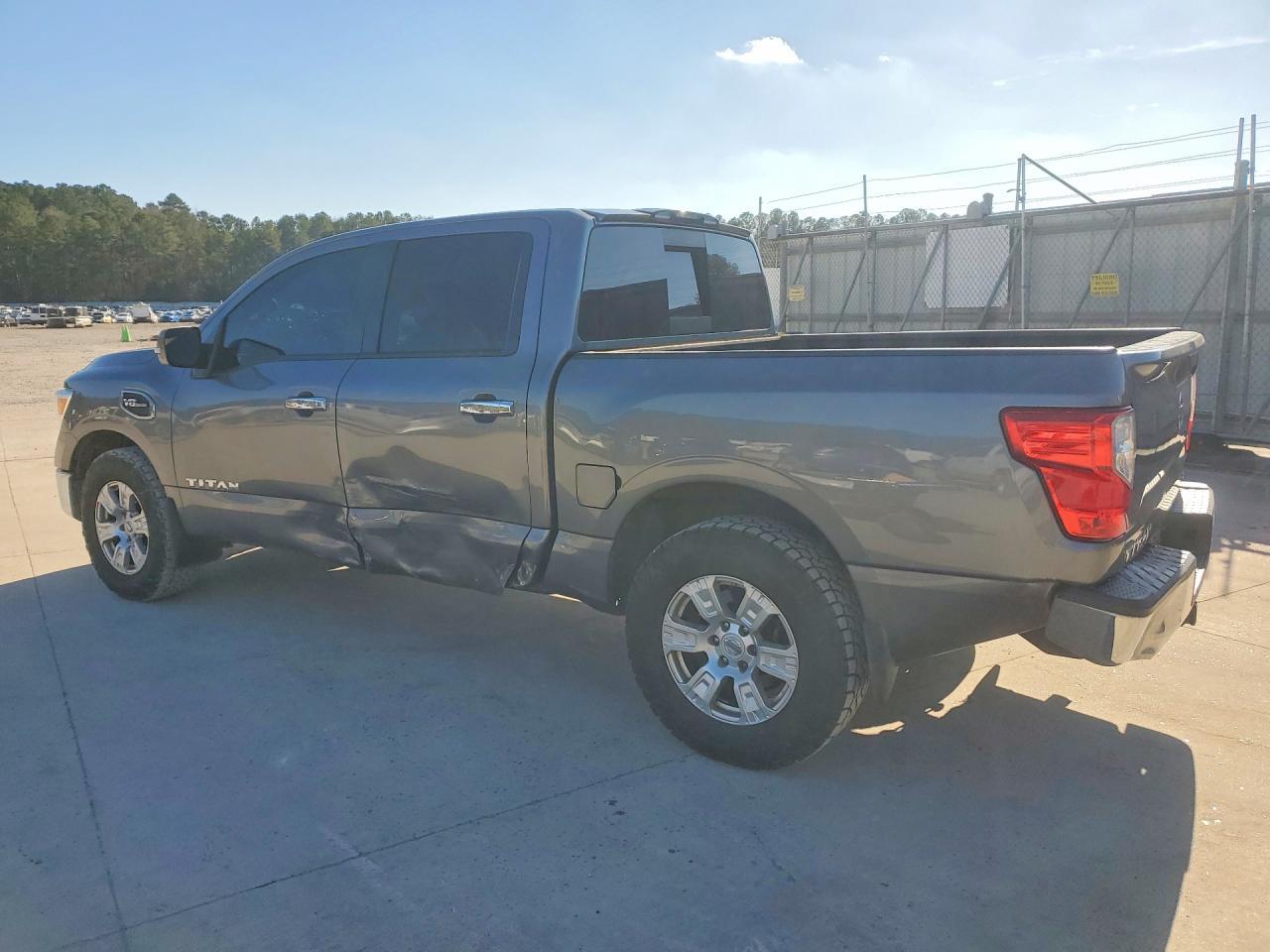 2017 Nissan Titan s