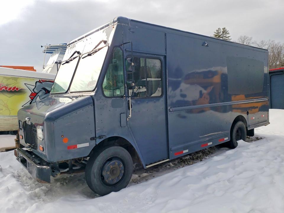 2020 Freightliner MT45G Delivery Truck