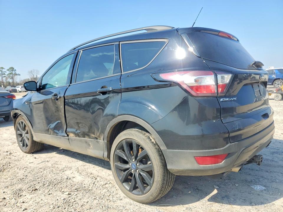 2018 Ford Escape se