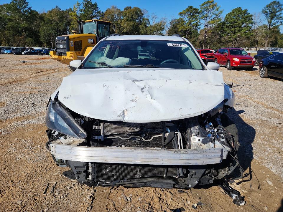 2020 Chrysler Voyager lxi