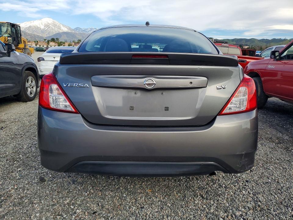 2017 Nissan Versa 1.6 sv