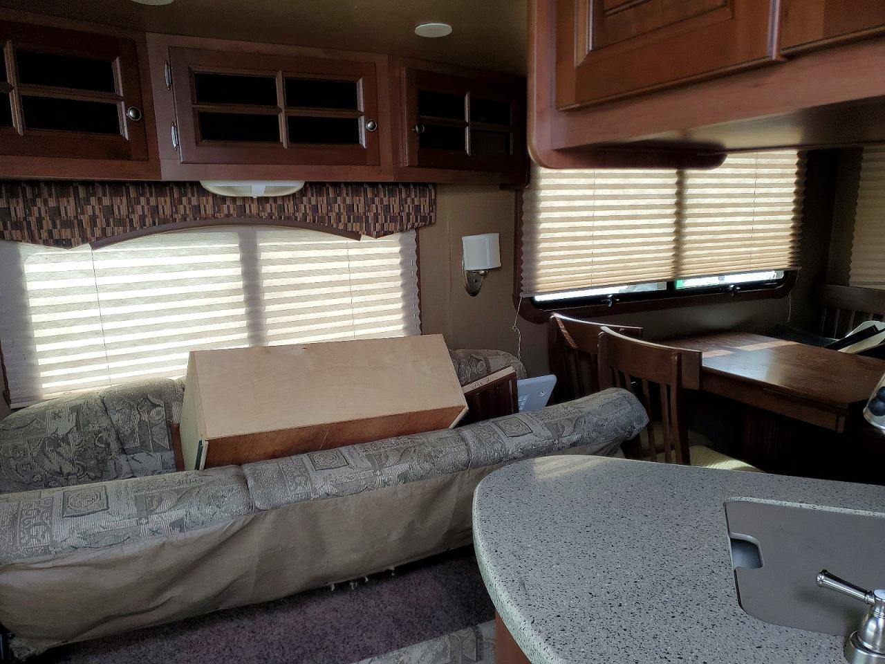 2014 Denali 2014 Dutchmen Denali 262RLX Camper