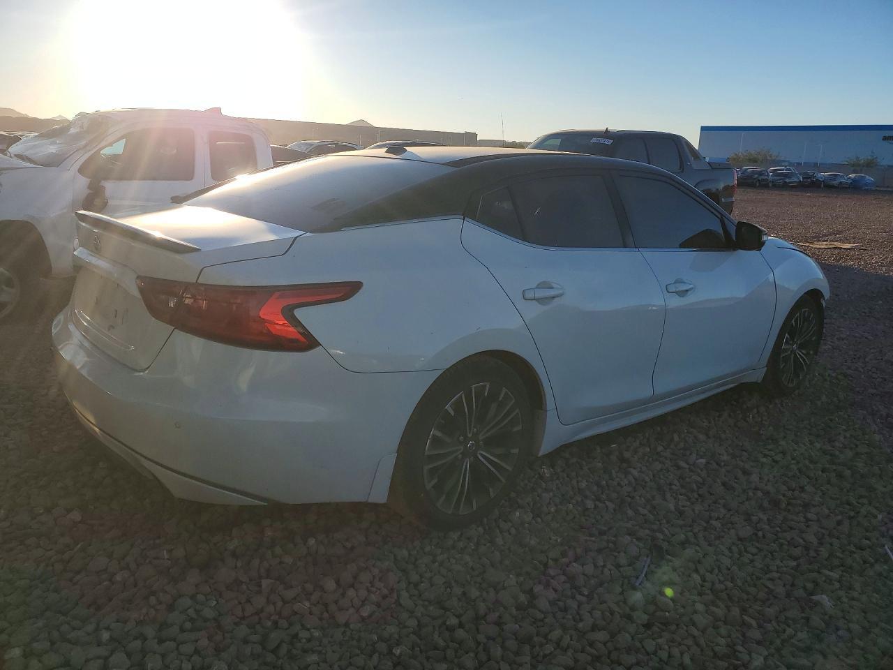 2017 Niss Maxima 3.5s