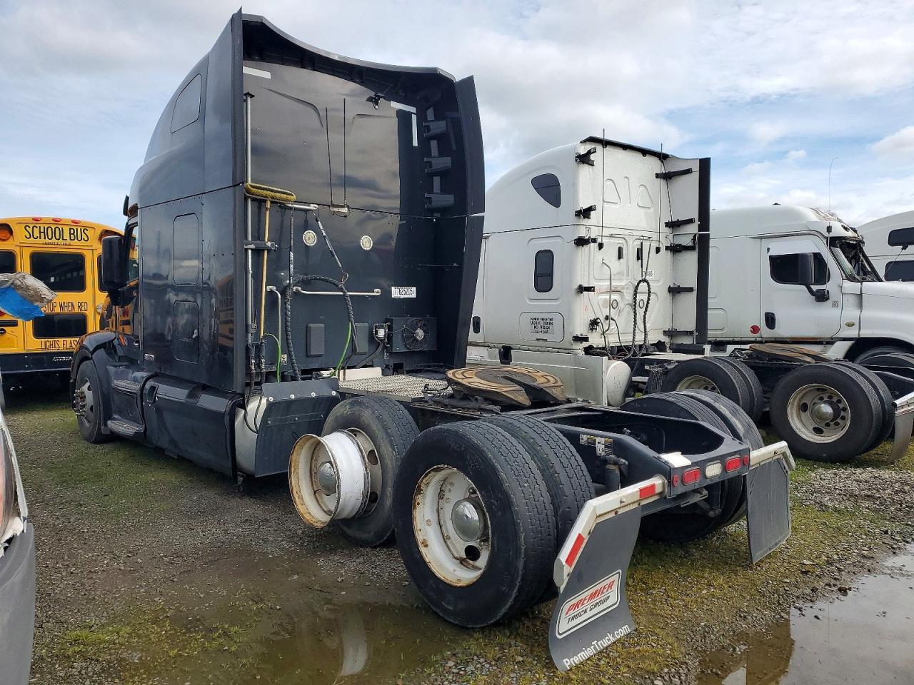 2020 Peterbilt Tractor 2020 Peterbilt 579 Semi Truck