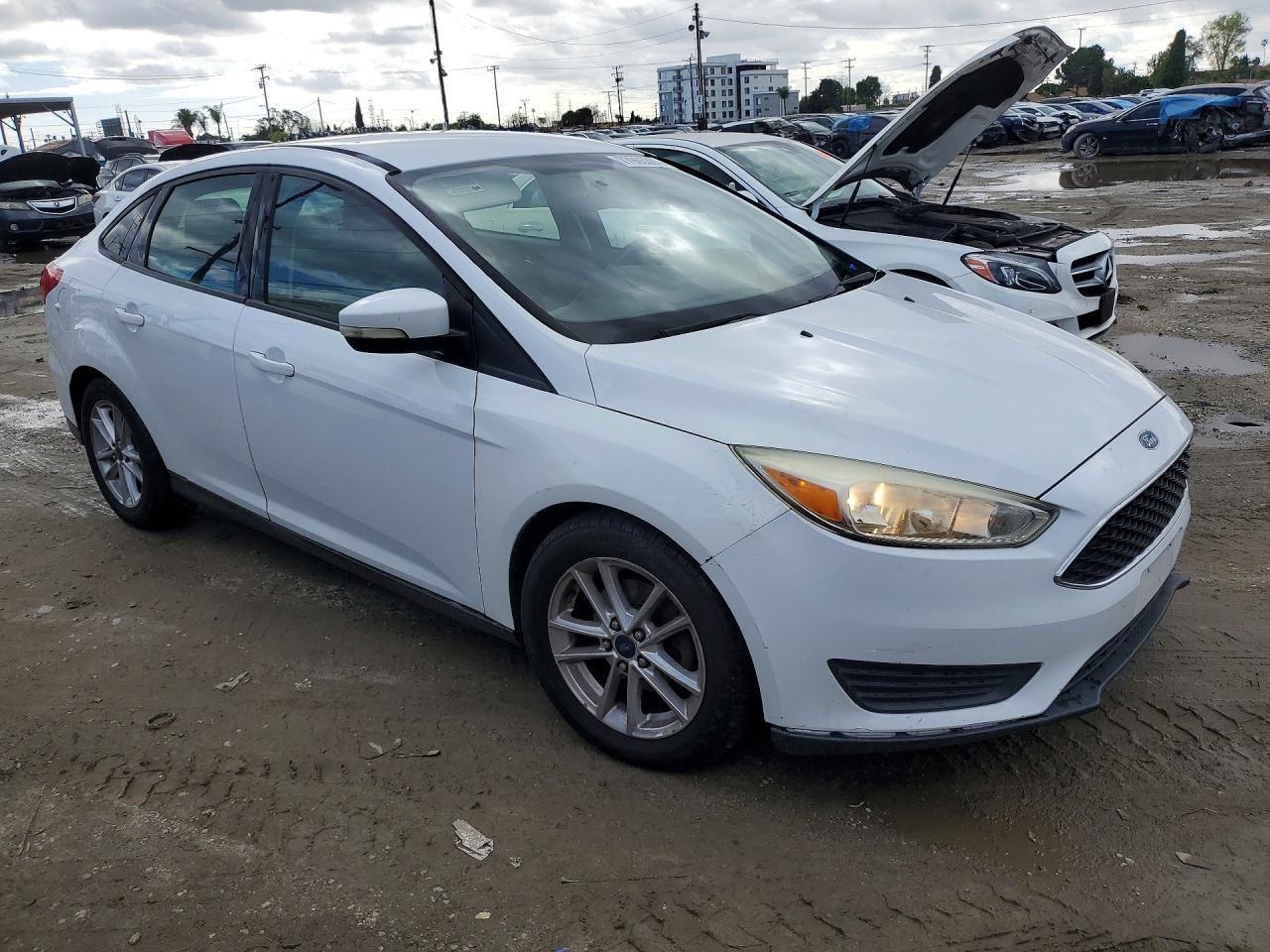 2016 Ford Focus se