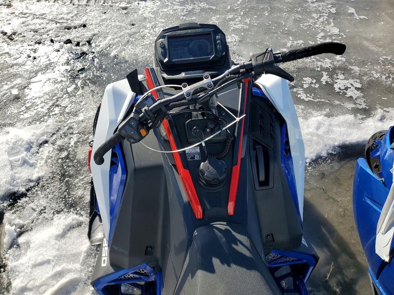 2022 Polaris Indy XCR 850 136