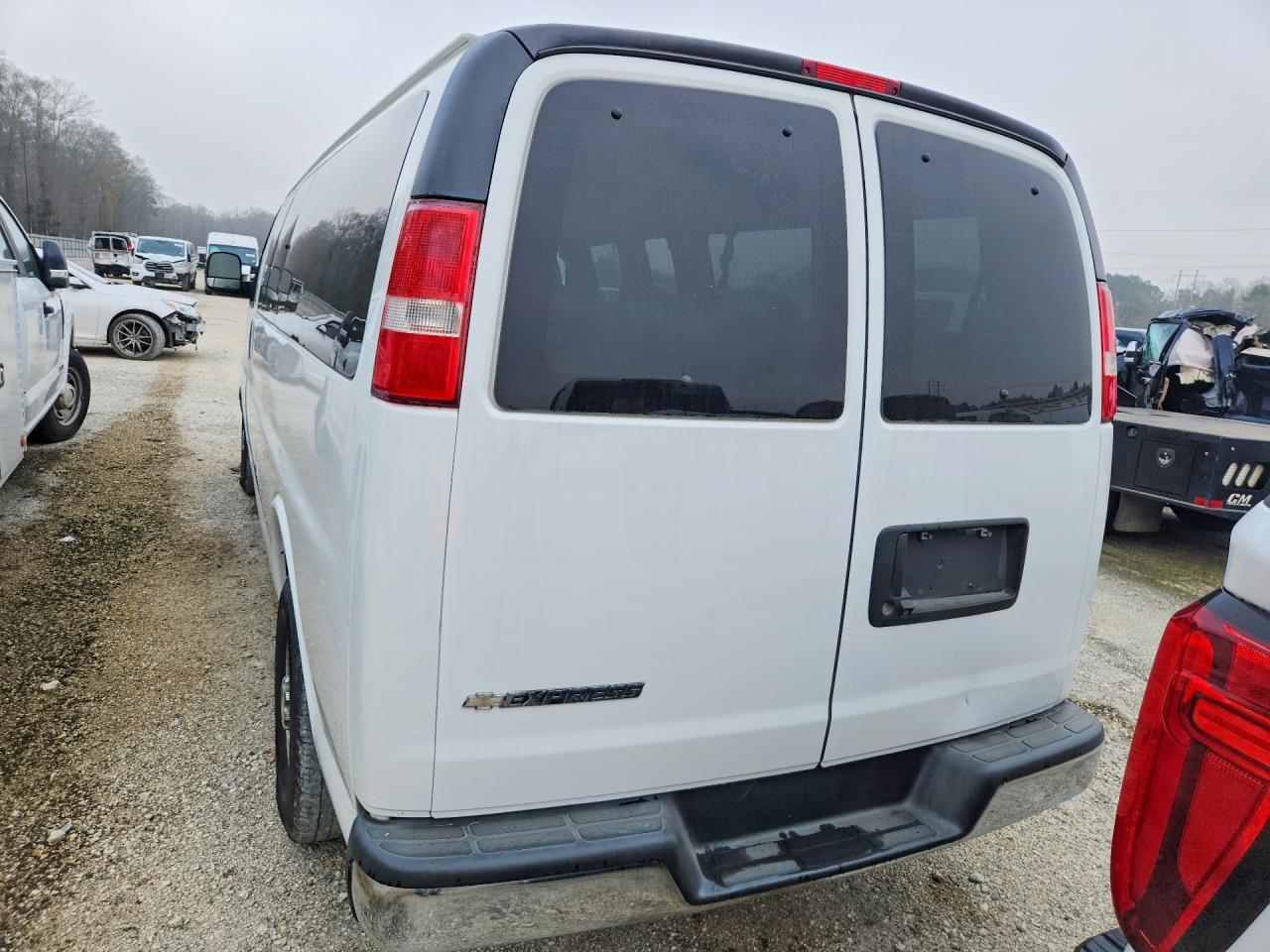 2019 Chevrolet Express G3500 LT