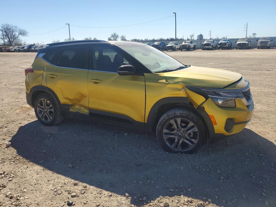 2021 KIA Seltos s