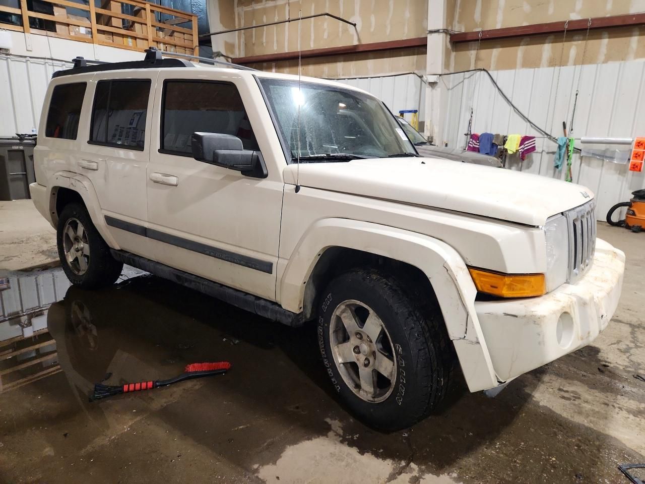2009 Jeep Commander Sport