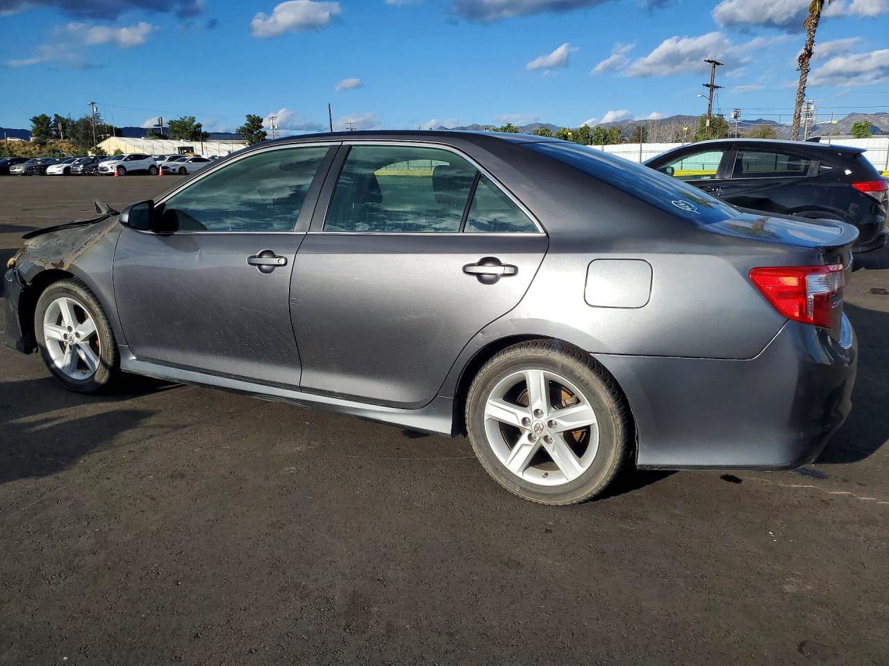 2012 Toyota Camry se
