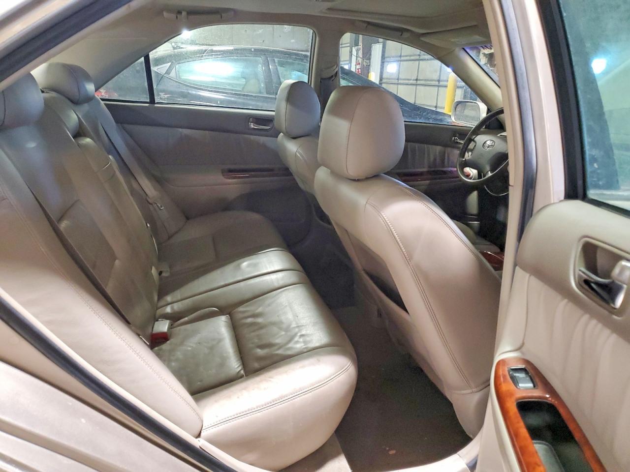 2003 Toyota Camry le