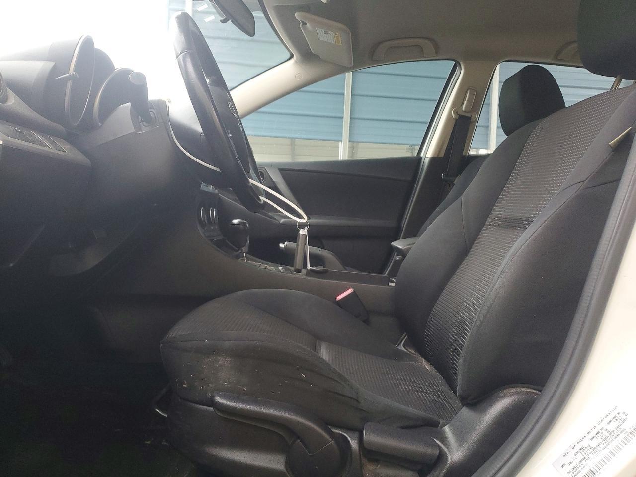 2013 Mazda 3 I