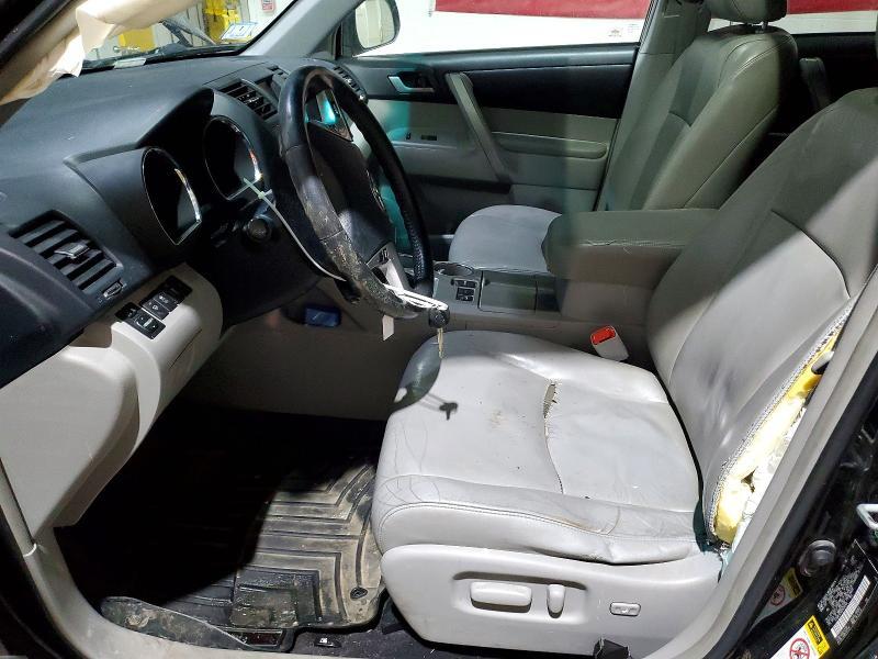 2013 Toyota Highlander se
