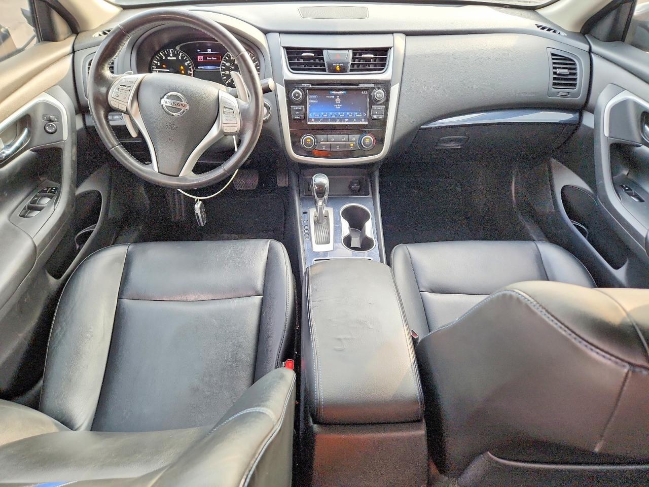 2018 Niss Altima 2.0 sr