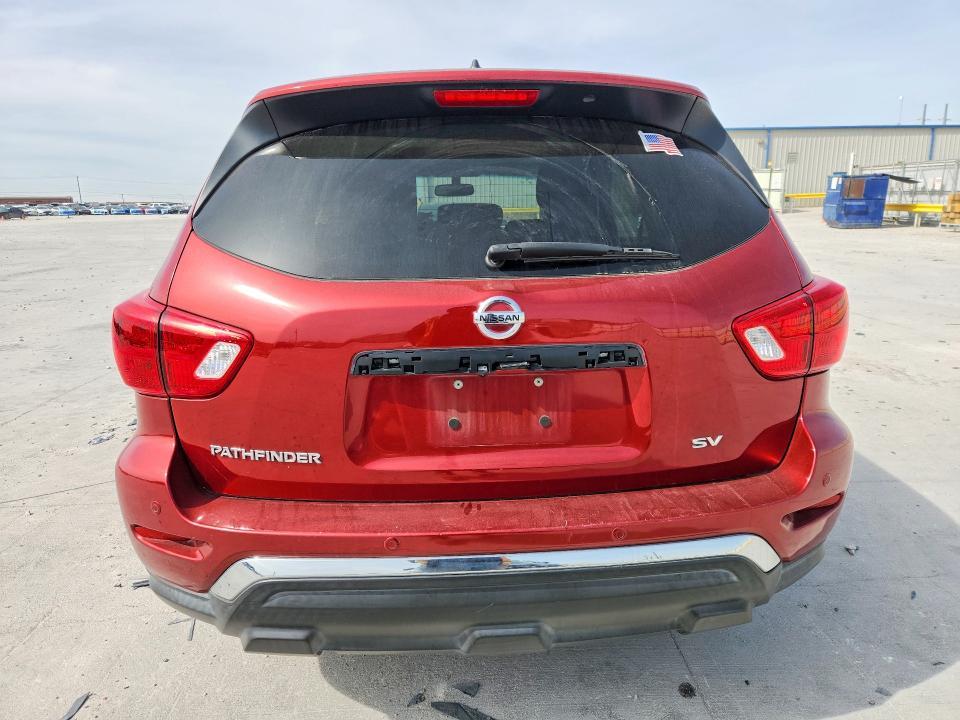 2017 Nissan Pathfinder sv