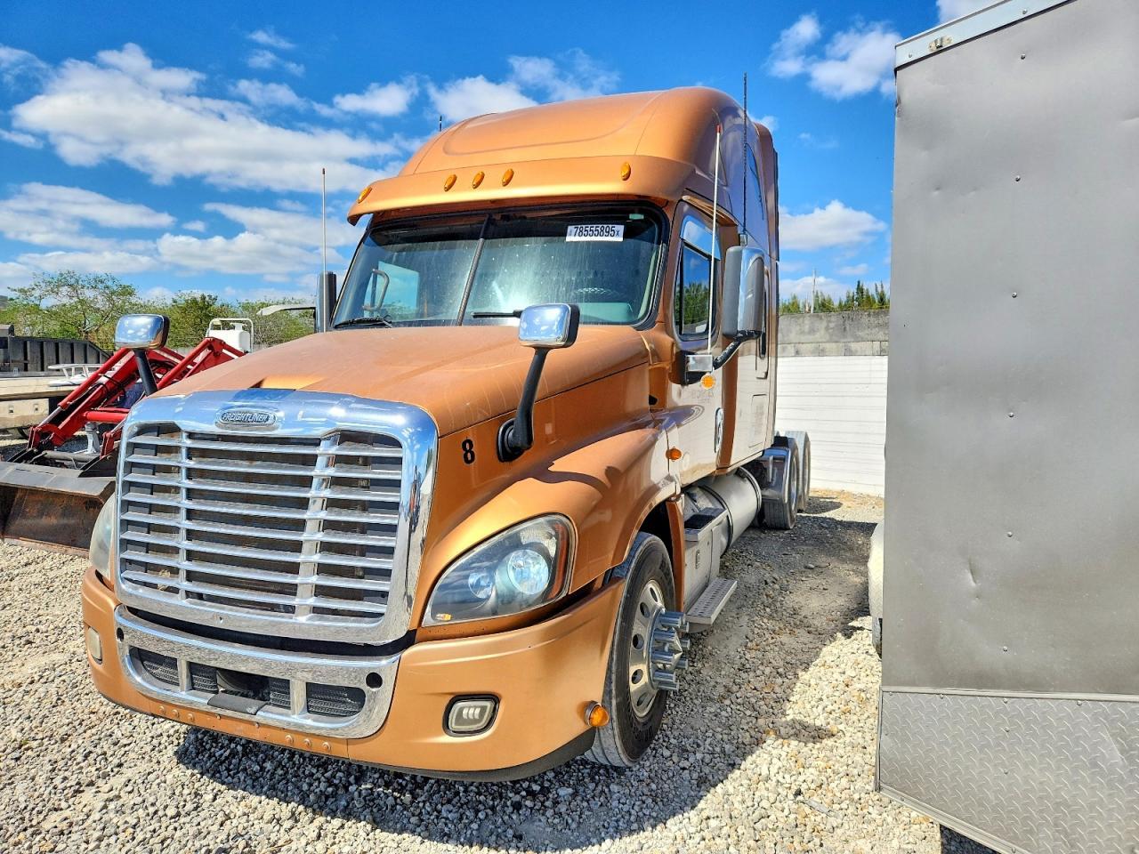 2013 Freightliner Cascadia Semi Truck