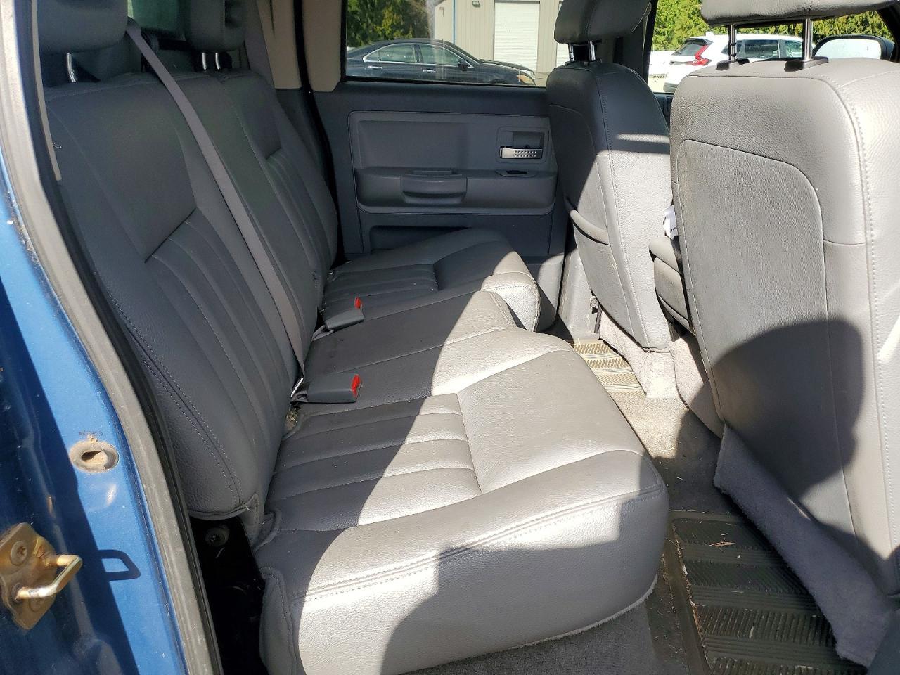 2005 Dodge Dakota Quad Laramie
