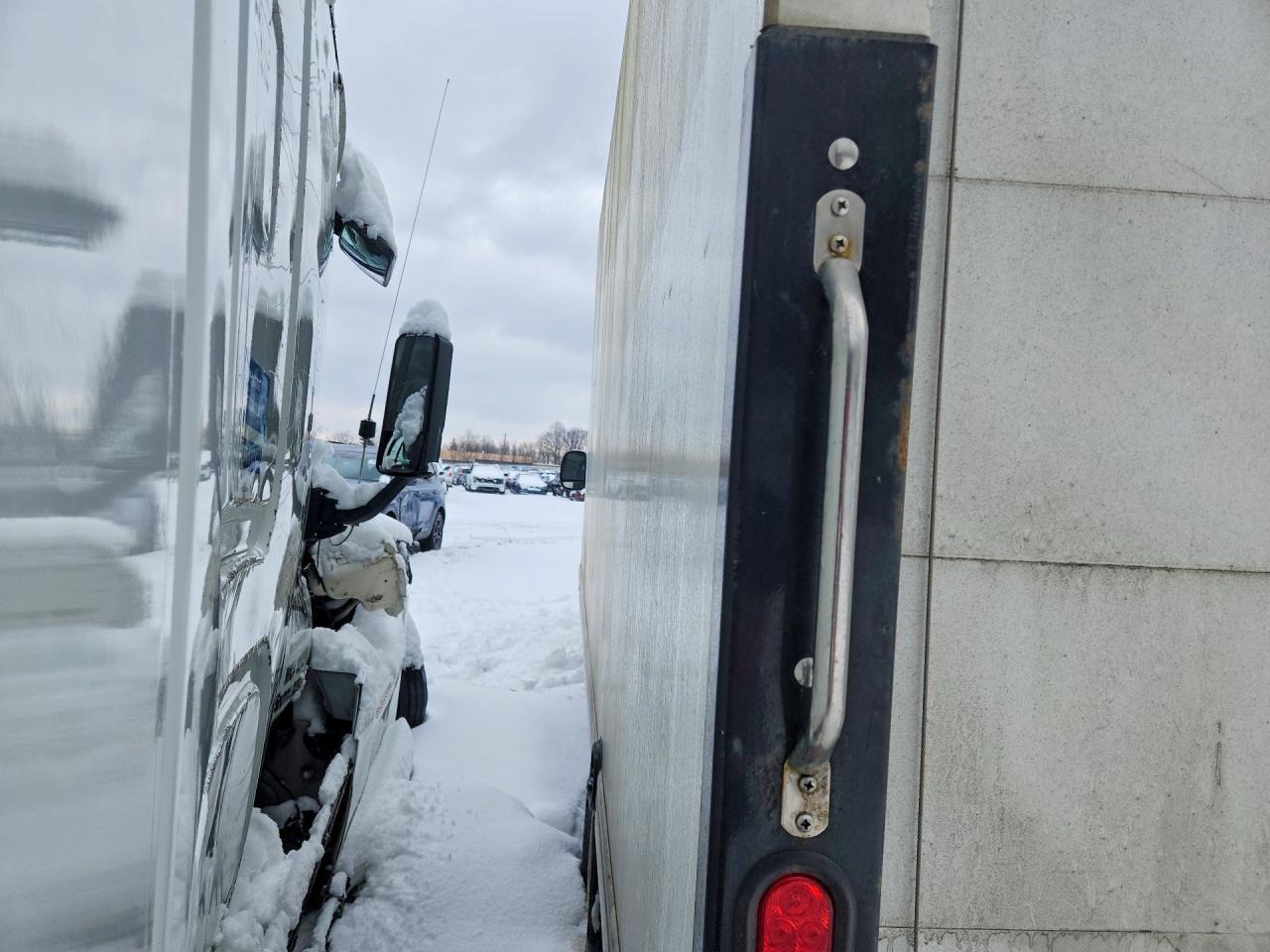 2018 Ford E350 BOX Truck