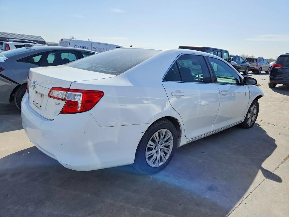 2014 Toyota Camry le