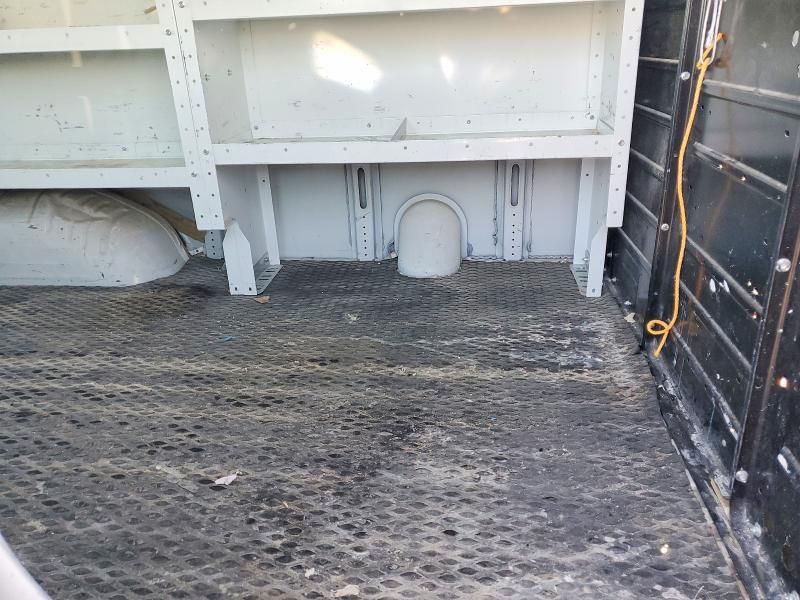 2018 GMC Savana 2500 Utility / Service van