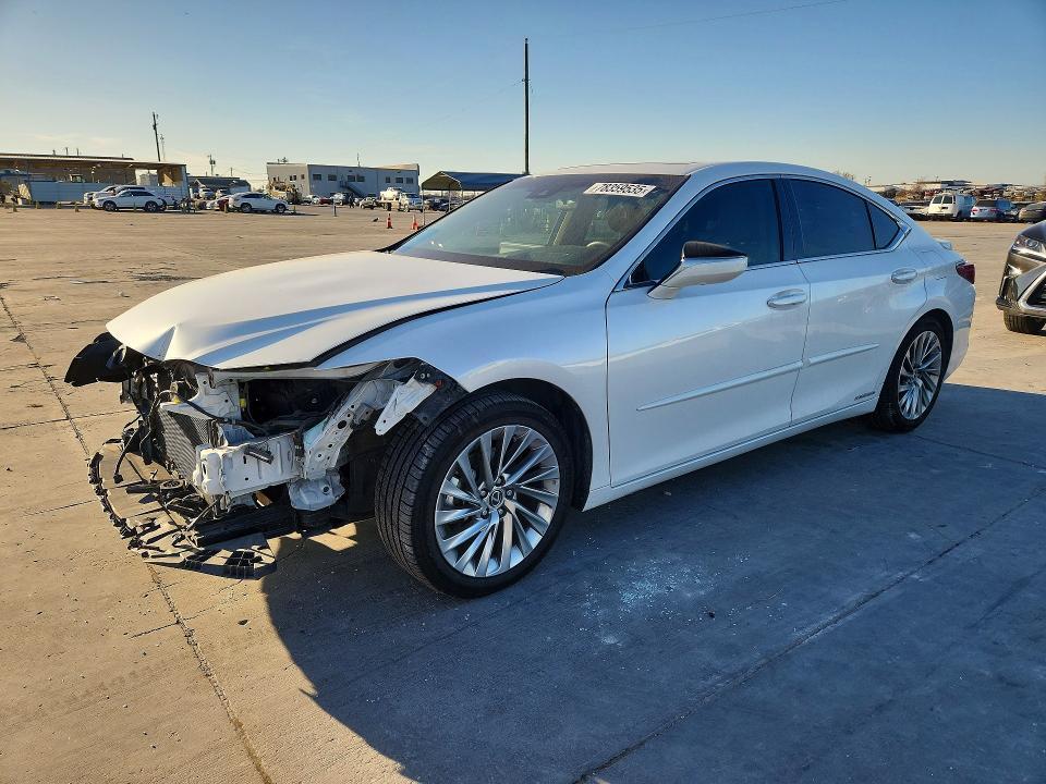 2022 Lexus Es 300h Ultra Luxury
