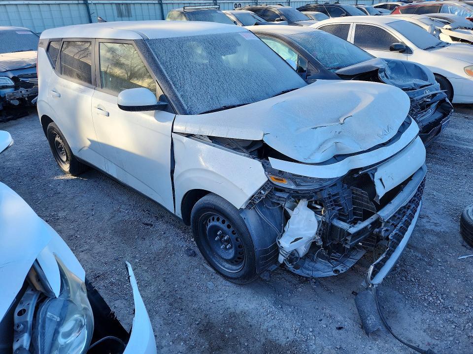 2022 KIA Soul lx