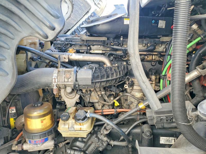 2016 Freigliner 2016 Freightliner Cascadia 125 Flatbed Truck
