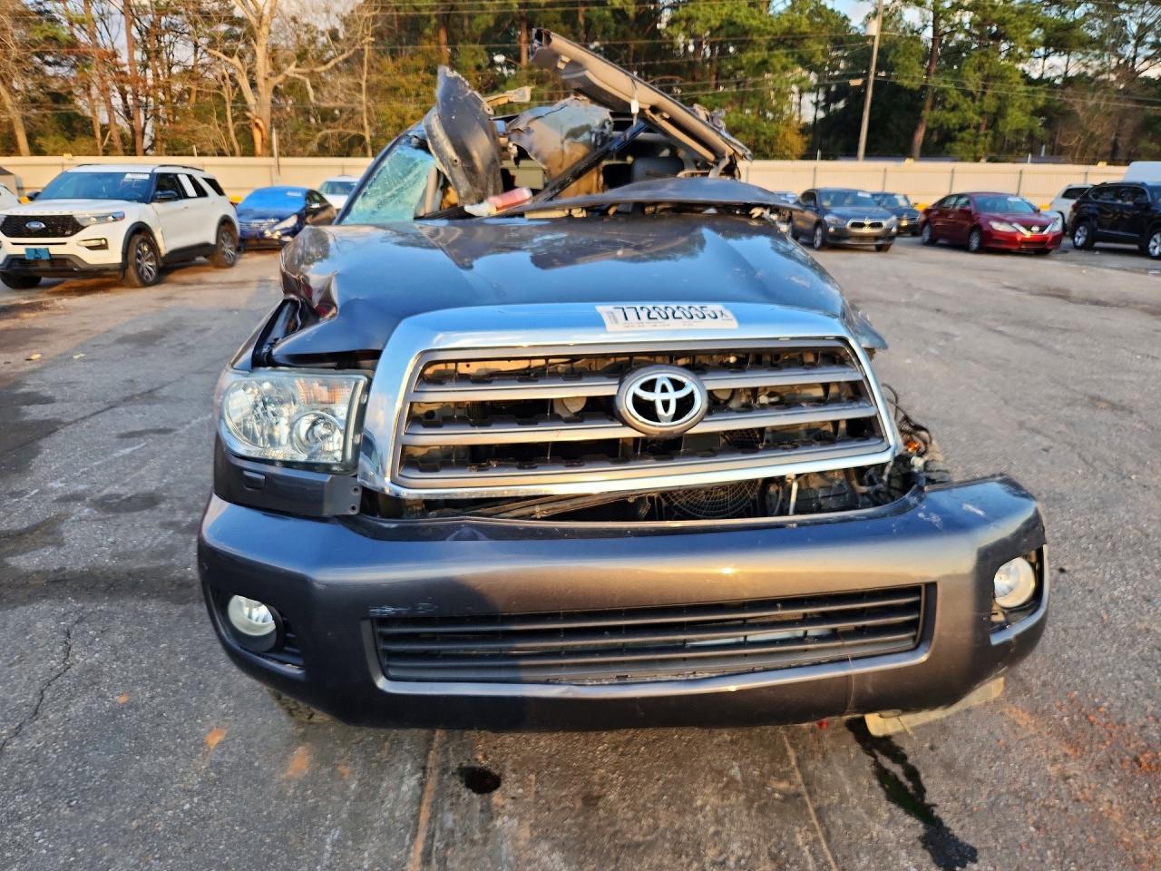 2016 Toyota Sequoia SR5